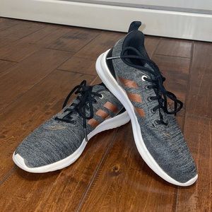 Adidas cloud foam shoes